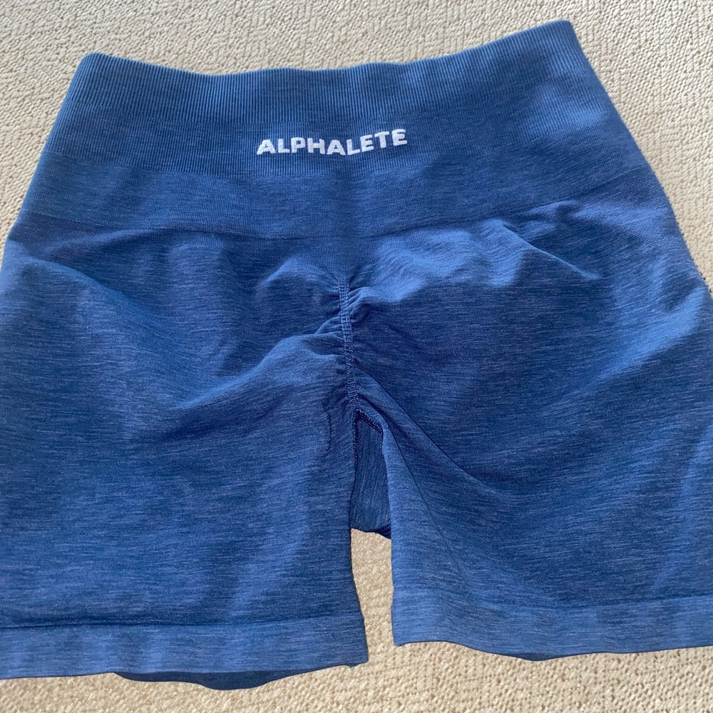 Alphalete amplify shorts, Oceania color💙